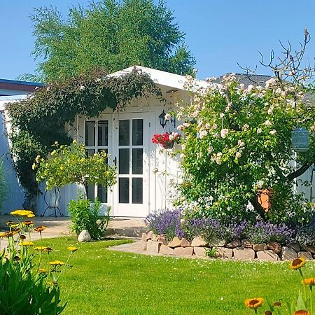 Luana'S White Cottage Surwold Eksteriør bilde